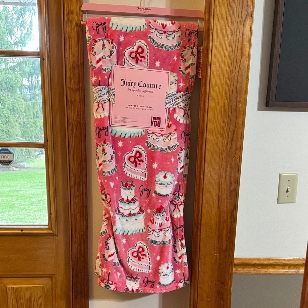 Juicy Couture Pink and White Fleece Blanket